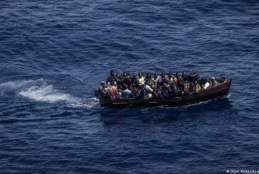 البحرية الملكية تقدم المساعدة لـ47 مرشحا للهجرة غير الشرعية # حرر 23 نونبر 2023 , تم تح