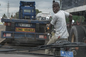 تقرير: أفريقيا تعج بأنواع وقود سامة تهدد الصحة