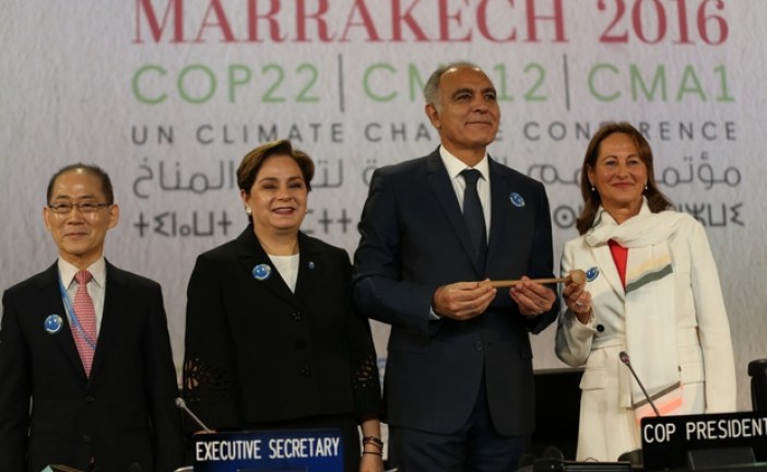 المغرب يتسلم رسميا صباح اليوم الاثنين، رئاسة الدورة الثانية و العشرون لمؤتمر الأطراف في الاتفاقية الإطار للأمم المتحدة بشأن تغير المناخ (كوب22).