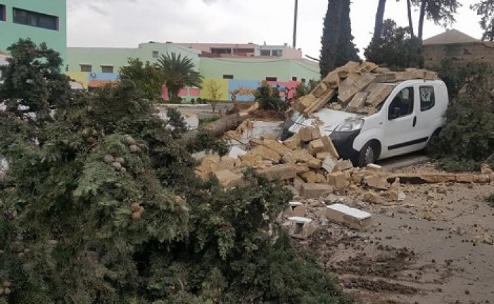 رياح قوية بجهة فاس مكناس تخلف خسائر مادية كبيرة