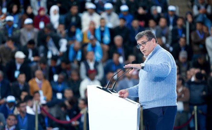 أخنوش يفتتح “جامعة أغَراسْ” بأكادير ويدعو شبيبته للانخراط بقوة في الحياة السياسية.