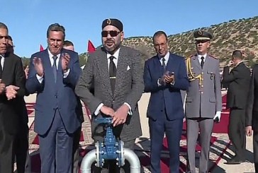 جلالة الملك يدشن مشاريع مائية وهيدرو-فلاحية وخاصة بالماء الشروب بالصويرة