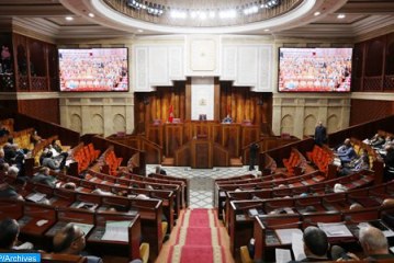 مجلس النواب يصادق على ثلاثة مشاريع قوانين مرتبطة بحالة الطوارئ الصحية وإكراهاتها