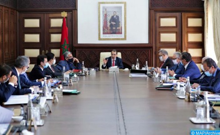 مجلس الحكومة سيفتتح اشغاله بعرض حول تفعيل القانون المتعلق بتبسيط المساطر والإجراءات الإدارية