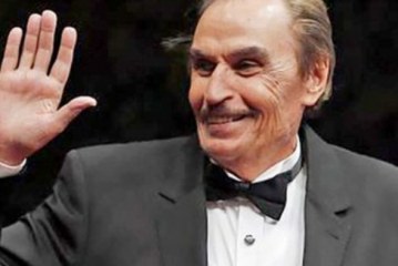 وفاة الفنان المصري عزت العلايلي عن عمر ناهز 86 عاما