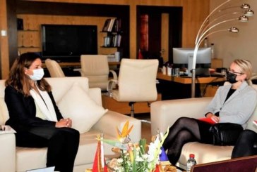 وزيرة الانتقال الطاقي والتنمية المستدامة تتباحث مع السفيرة الفرنسية