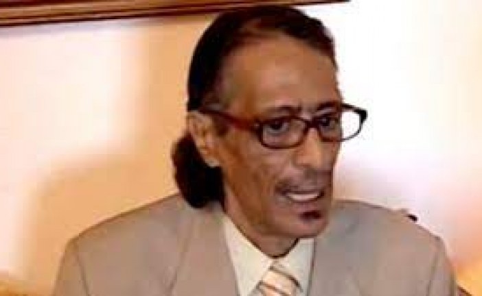 وزير الثقافة يطمئن على صحة الفنان نور الدين بكر