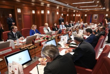“ميثاق مراكش” للوسطاء والأمبودسمان يدعو إلى حماية حقوق مرتفقي الإدارات العمومية