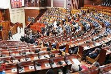 البار يتسبب في «قربلة» تحت قبة البرلمان