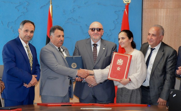 مكتب التكوين المهني وإنعاش الشغل ووزارة التعليم التقني والفني بدولة ليبيا يوقعان مذكرة تفاهم لتعزيز التعاون الثنائي