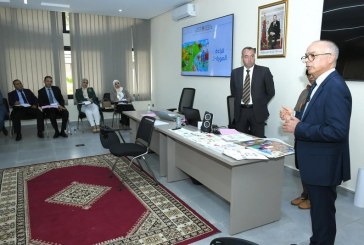 بنموسى يتفقد سير دورة تكوينية حول المستجدات التربوية لمؤسسات الريادة