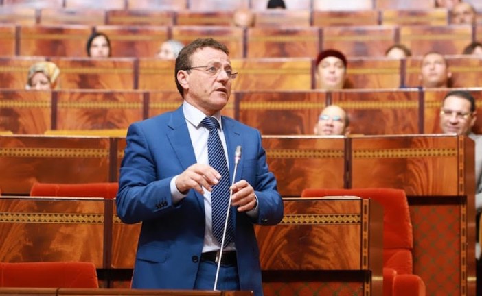 محمد عبد الجليل يستعرض الإجراءات القبلية لتلبية حاجيات المسافرين خلال فترة عيد الأضحى