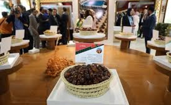 الملتقى الدولي للتمور يحقق نجاحا كبيرا باستقطاب أزيد من 91 ألف زائر