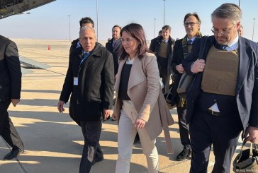 وصول بيربوك إلى دمشق: “يجب ألا نفوت فرصة دعم الشعب السوري”
