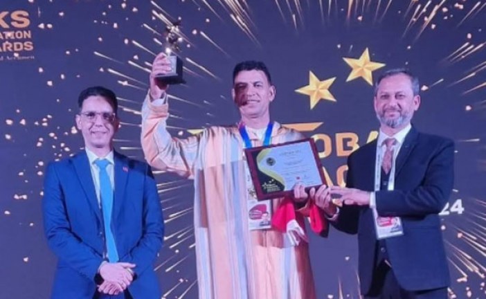 الهند: تتويج أستاذ مغربي في مسابقة “جوائز المعلم العالمية”