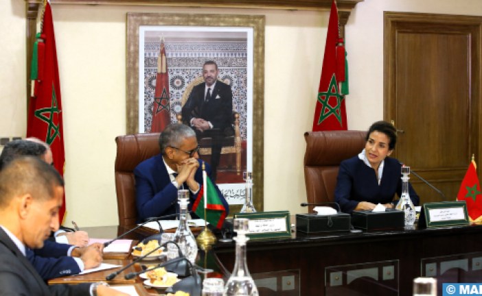 الرباط :المغرب وموريتانيا يوقعان على مذكرة تفاهم لتطوير الشراكة في قطاعي الكهرباء والطاقات المتجددة