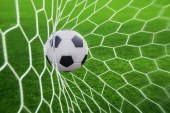 البطولة الاحترافية.. كلاسيكو الجيش الملكي والرجاء الرياضي أبرز مواجهات الدورة الـ22