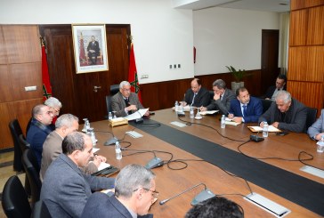 في إطار الاستعدادات للمعرض الدولي للفلاحة بالمغرب في دورته السابعة عشرة:السيد عبد الغني الصبار عامل عمالة مكناس،يعقد  اجتماعا تحضيريا حول تنظيم هذا الملتقى.