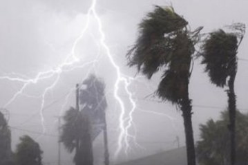 أمطار قوية وتساقطات ثلجية من الأربعاء إلى السبت بعدد من مناطق المملكة