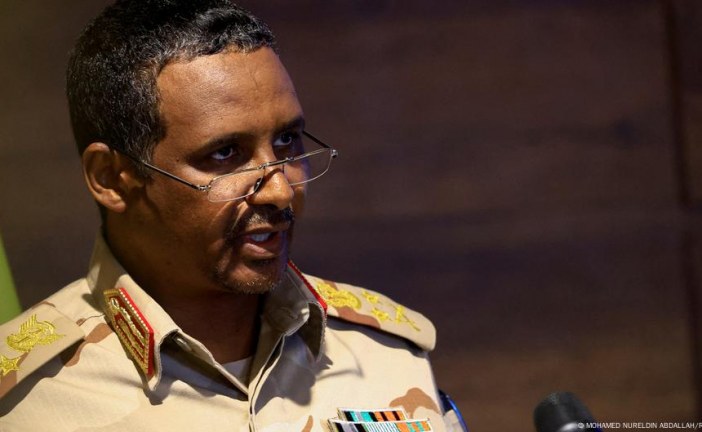 السودان.. حميدتي يقر بانسحاب قوات الدعم السريع من الخرطوم