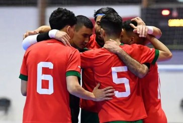 أسود القاعة يفوزون بالدوري الدولي للجامعة الملكية لكرة القدم