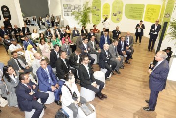 المعرض الدولي للفلاحة بمكناس 2025: مجموعة القرض الفلاحي للمغرب توحّد جهود الفاعلين في مجال الزراعة الذكية حول الذكاء الاصطناعي وتدبير الموارد المائية المستدام