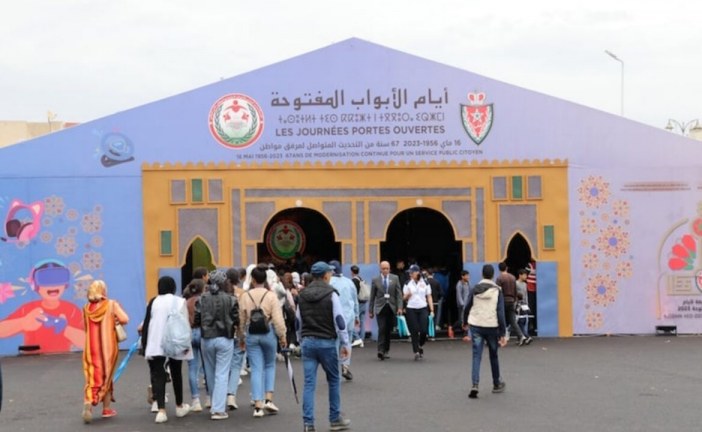 الأبواب المفتوحة للأمن الوطني .. “رواق الفن” واجهة تبرز الإبداع الفني لدى نساء ورجال الشرطة