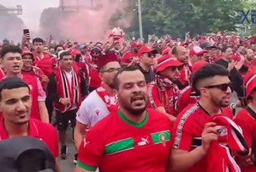 الأحمر والأبيض يزينان درجات “روكي” بفيلادلفيا في وقفة جماهيرية دعماً للوداد أمام يوفنتوس