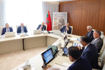 رئيس الحكومة يترأس اجتماعا للجنة قيادة البرنامج الوطني للتزويد بالماء الشروب ومياه ‏السقي