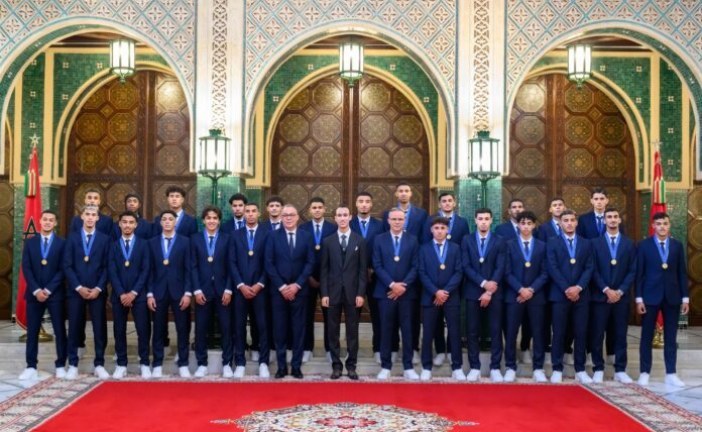 بتعليمات ملكية  سامية ، صاحب السمو الملكي ولي العهد الأمير مولاي الحسن يترأس حفلا أقامه جلالة الملك على شرف أعضاء المنتخب الوطني لكرة القدم لأقل من 20 سنة بطل العالم