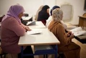 تقرير برلماني يكشف أسباب فشل برامج محو الأمية.
