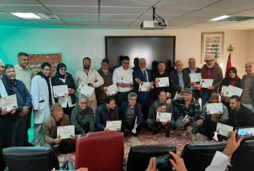 المخرج عمرو علي يتوج بالجائزة الكبرى لملتقى سينما المجتمع ببئر مزوي خريبكة