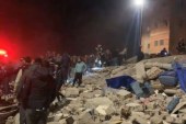 انهيار مرعب لعمارتين بفاس