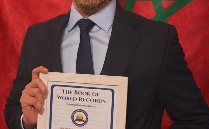 محمد رشد شراط يفاجئ العالم: 1656 شهادة في عام واحد تقود باحثاً مغربياً إلى رقم قياسي تاريخي