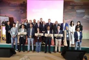 الدورة الثامنة عشرة للملتقى الدولي للفلاحة بالمغرب: تتويج عشرة صحفيين بالنسخة العاشرة للجائزة الوطنية الكبرى للصحافة في المجال الفلاحي والقروي