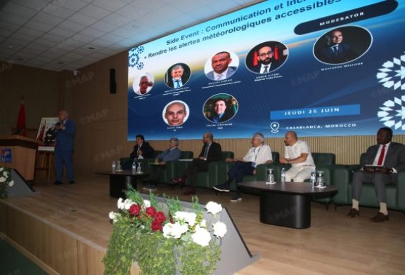 خبراء يسلطون الضوء على الدور الاستراتيجي للتواصل في تعزيز فعالية الإنذارات الجوية