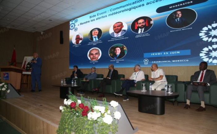 خبراء يسلطون الضوء على الدور الاستراتيجي للتواصل في تعزيز فعالية الإنذارات الجوية