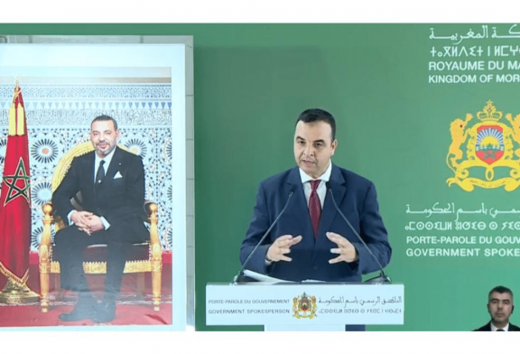 بعد إعلان رئيس الحكومة.. بايتاس يكشف تفاصيل توقيت تنزيل قرار إلغاء الساعة الإضافية