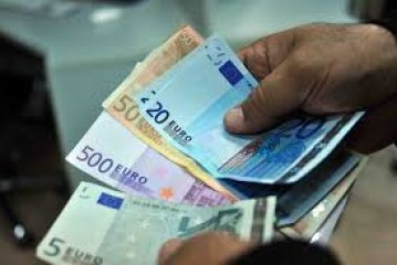 التحويلات المالية لمغاربة العالم تناهز 39.98 مليار درهم عند متم أبريل 2026